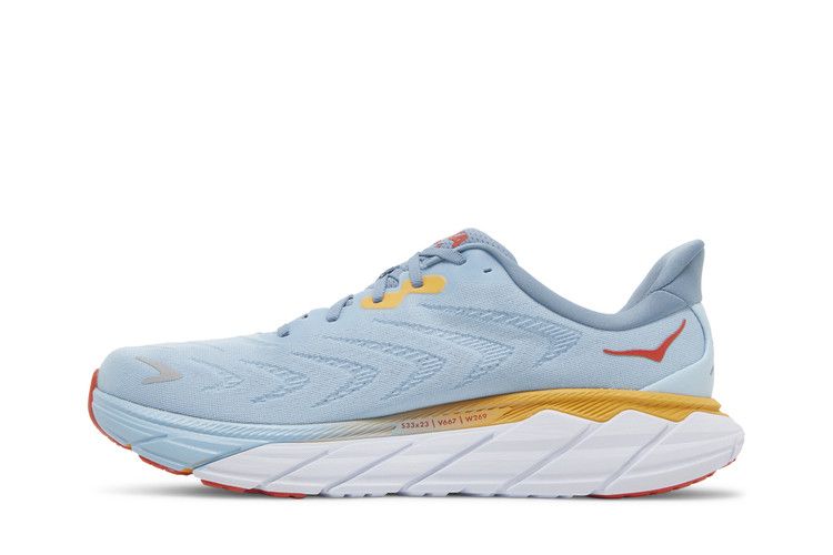 HOKA Arahi 6 'Summer Song Mountain Spring'
