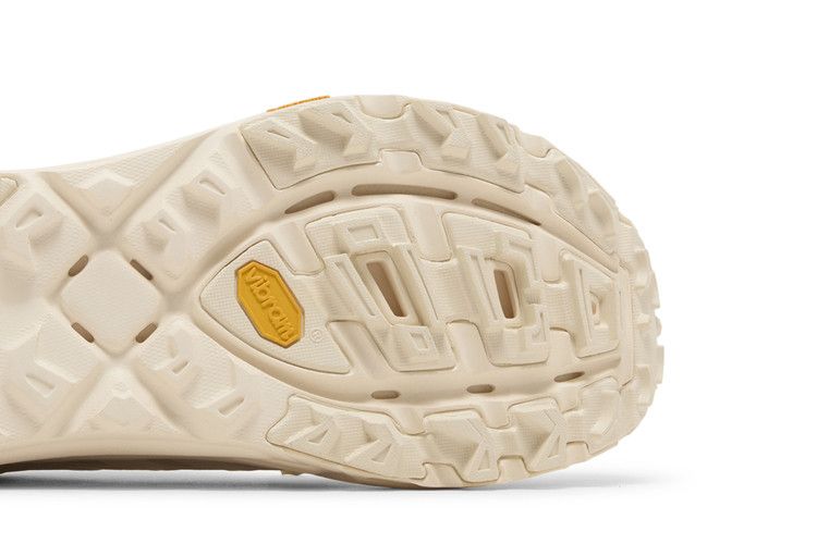HOKA Mafate Three2 'Eggnog Shifting Sand'