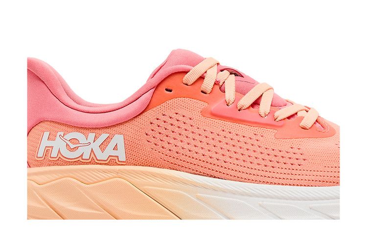 HOKA Wmns Arahi 7 'Papaya Coral'