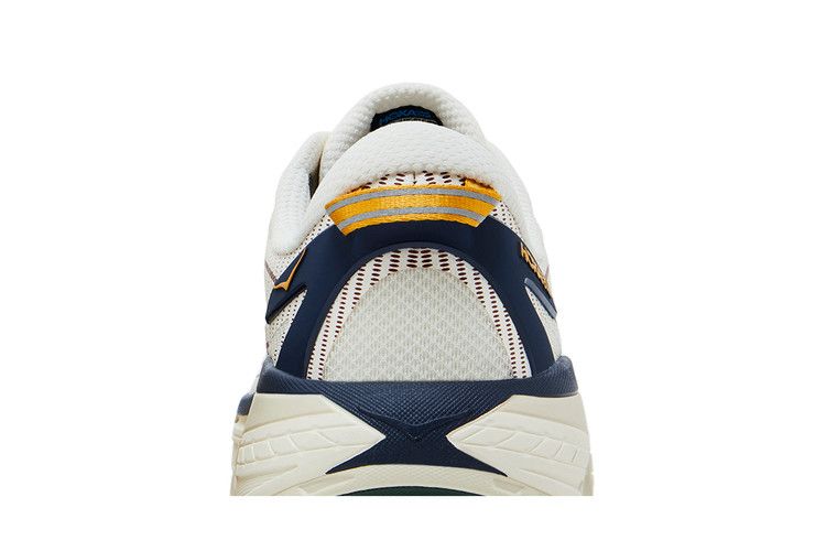 HOKA Mafate Speed 2 'Alabaster Oat Milk'