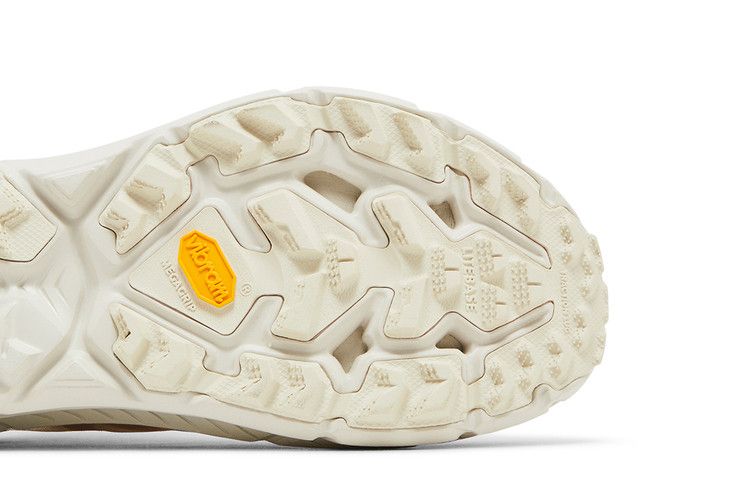 Satisfy x HOKA Mafate Speed 4 Lite 'Bone'